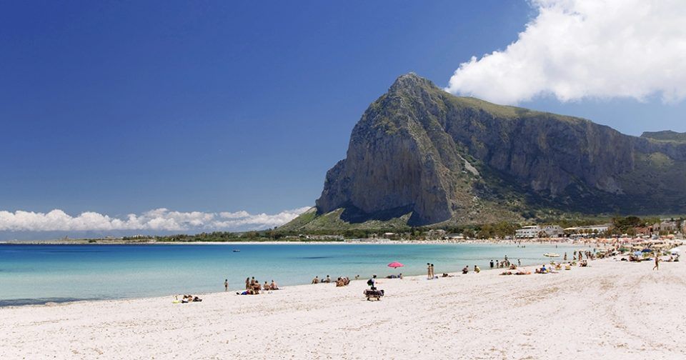 Spiaggia di San Vito lo Capo, una delle 10 spiagge più belle del trapanese