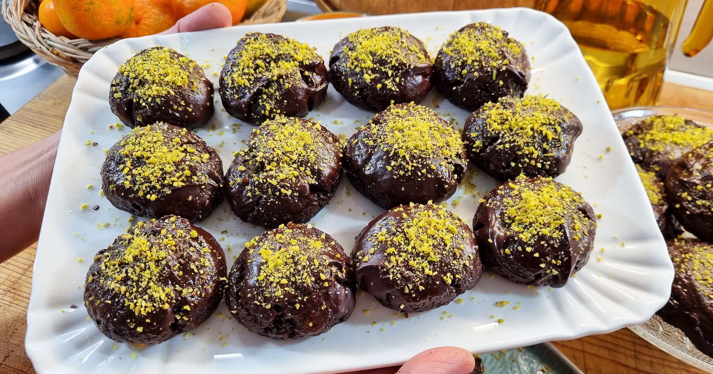Si chiamano “Rame di Napoli” ma sono siciliani. Storia e ricetta dei golosissimi pasticcini catanesi