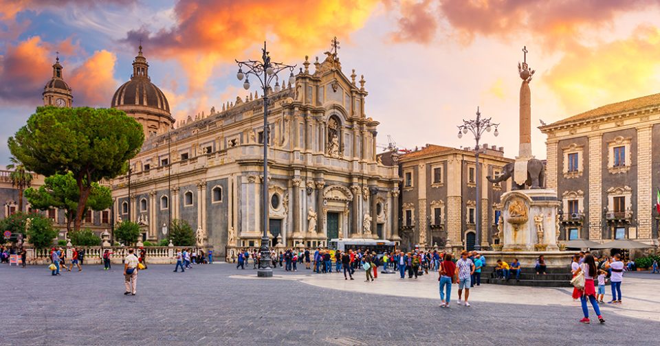 Cose da vedere a Catania: piazza duomo e Liotru