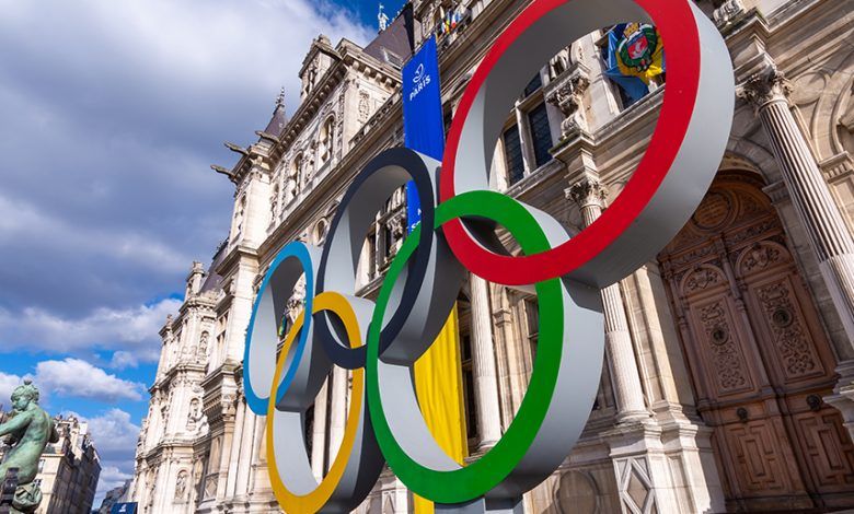 Olimpiadi di Parigi, sullo sfondo il Municipio di Parigi