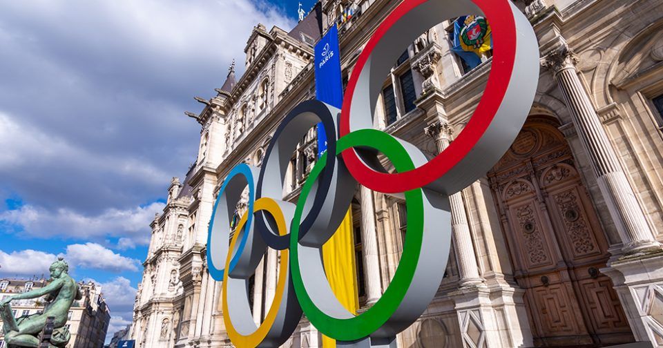 Olimpiadi di Parigi, sullo sfondo il Municipio di Parigi