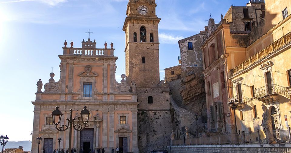 Piazza Duomo a Caccamo