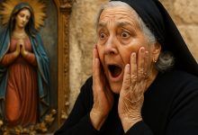 Signora anziana con espressione di stupore esclama Badda Matri